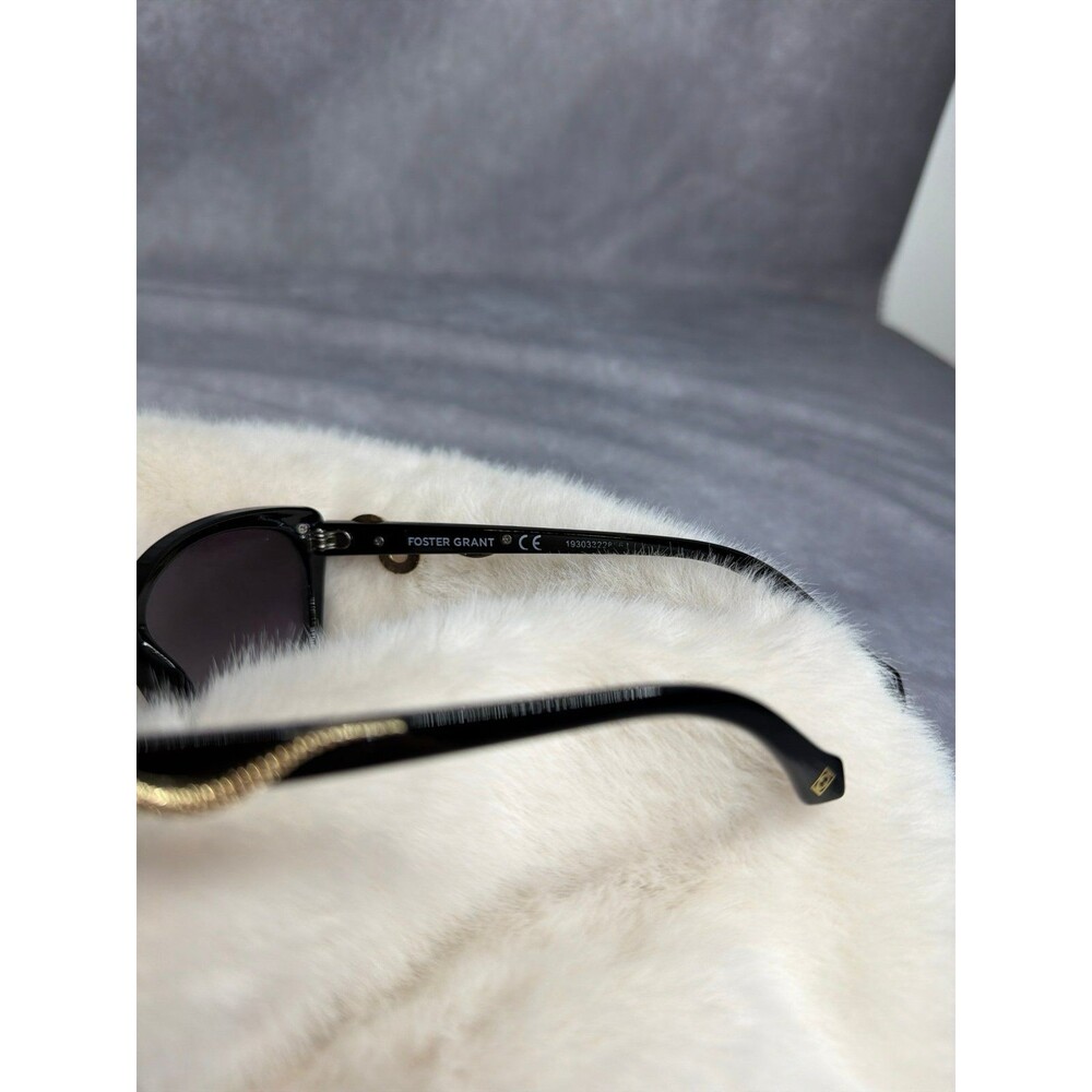 Foster Grant Sunglasses with Gold Snake Accents - Picture 5 of 8